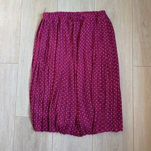Banana Republic Magenta geometric pleated Skirt, size M